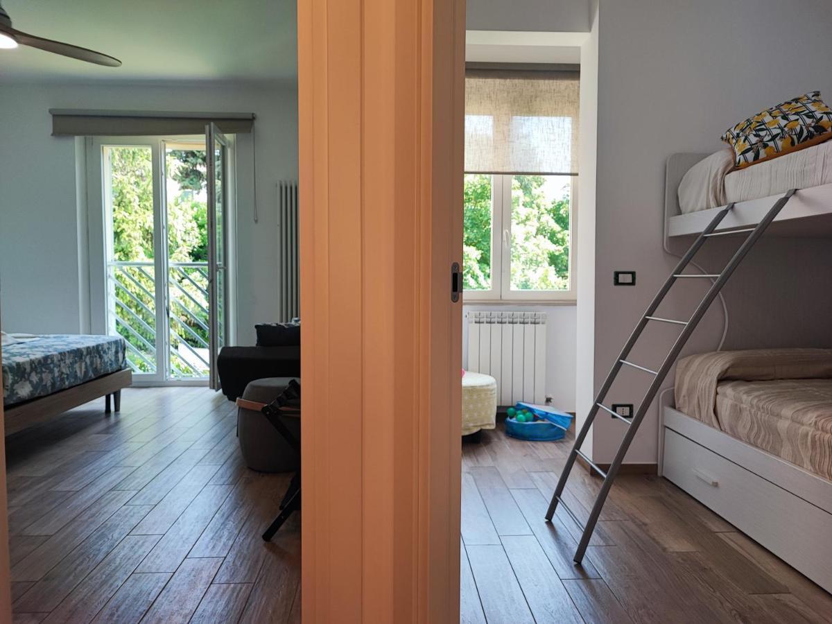 Casa Nadia A Pochi Passi Dal Mare Con Garage, Terrazza E Sala Giochi Lägenhet Numana Exteriör bild